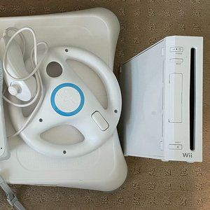 Nintendo Wii System (Model RVL-001)